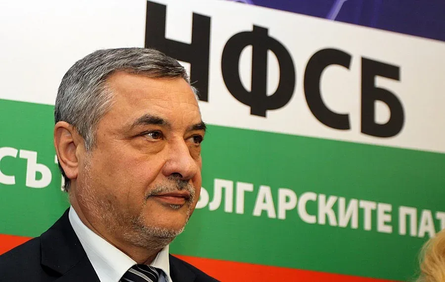 Валери Симеонов се обяви за правителство на националното спасение