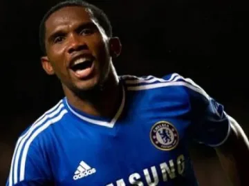 Ето'о отива в Евертън 