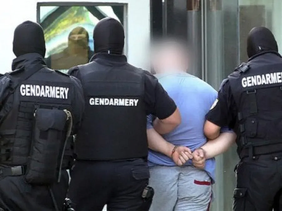 Пуснаха двама от хората на Главестия