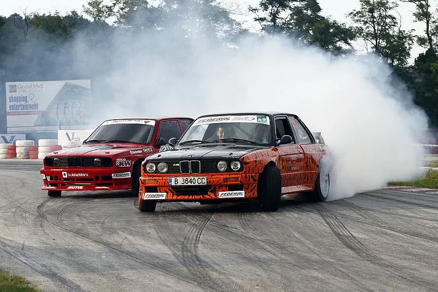 Варненец спечели луда гонка с болиди