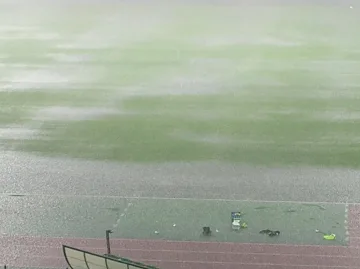 Берое и Хасково играят мач два дни