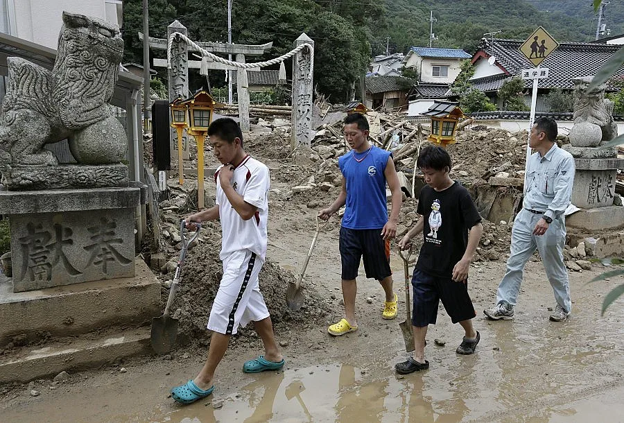 Съветват 160 хил. жители на Хирошима да се евакуират