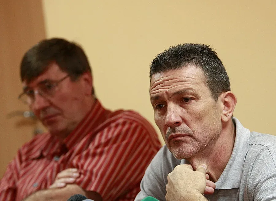 Младенов изрита трима пияници