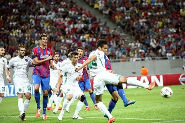 Хървати кълнат "Стяуа"