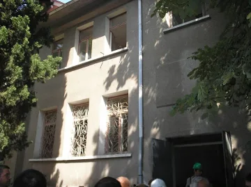 Изоставена сграда става забавачка