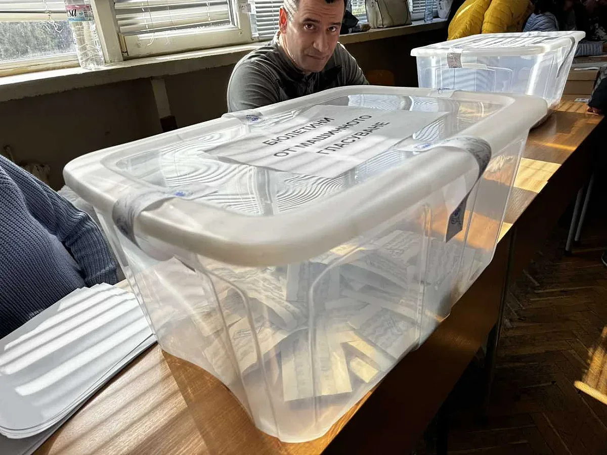 По морето се поправиха, отидоха да гласуват. Кой е отличникът