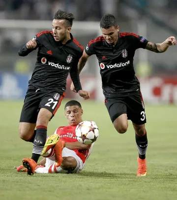 Ас на "Арсенал" стана барабанист