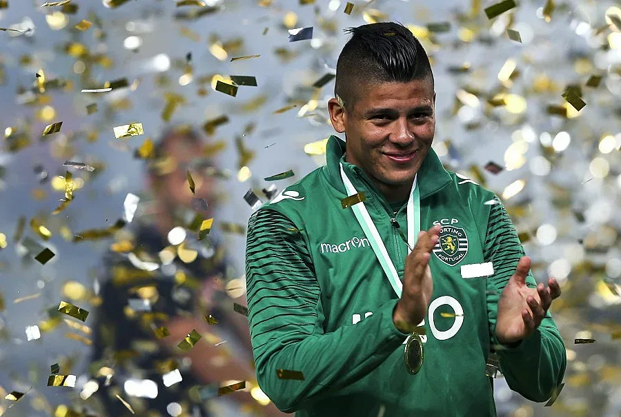 Официално: Манчестър Юнайтед привлече Маркос Рохо