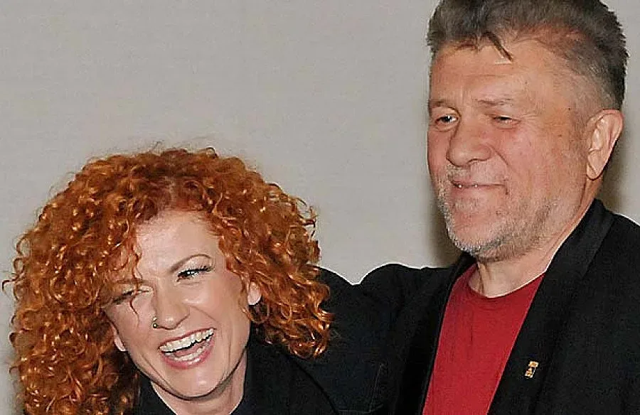 Люси е баровка в Берлин