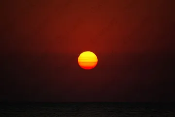 Гръмотевици по морето, градусите се вдигат