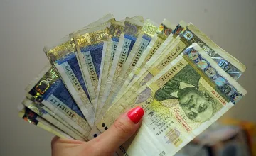 Лихвите по ипотеките мръднаха надолу