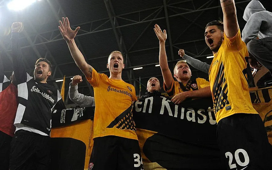 Марсиански гащи на карък за "Шалке"