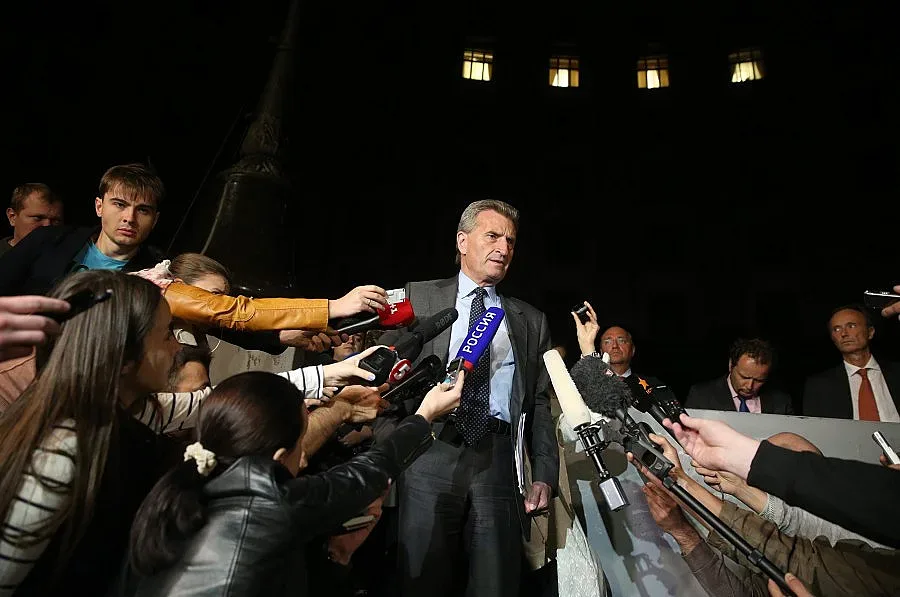 Йотингер увери Захариева, че няма да останем без руски газ