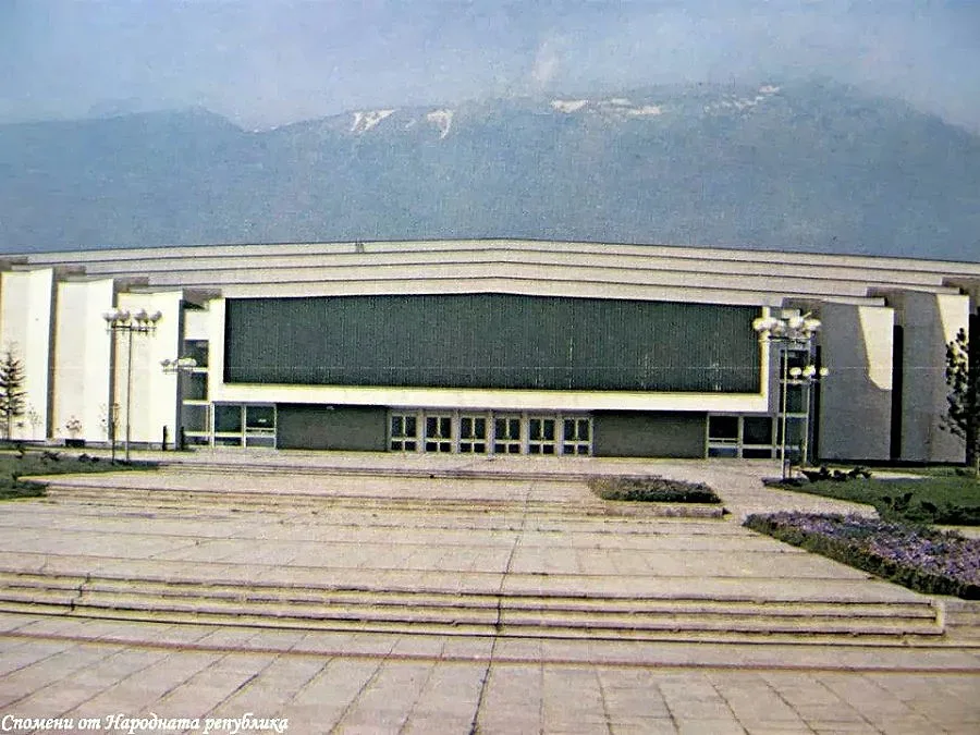 "София спорт" ще ремонтира Зимния дворец