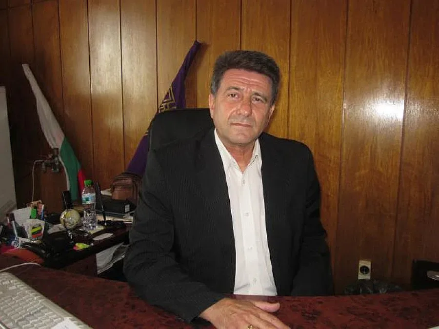 Пратиха жандармерия в разбунена Бяла черква