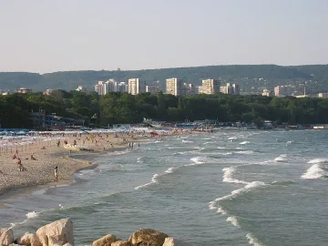 Невероятно шоу върху вода и много световни имена във Варна 2019