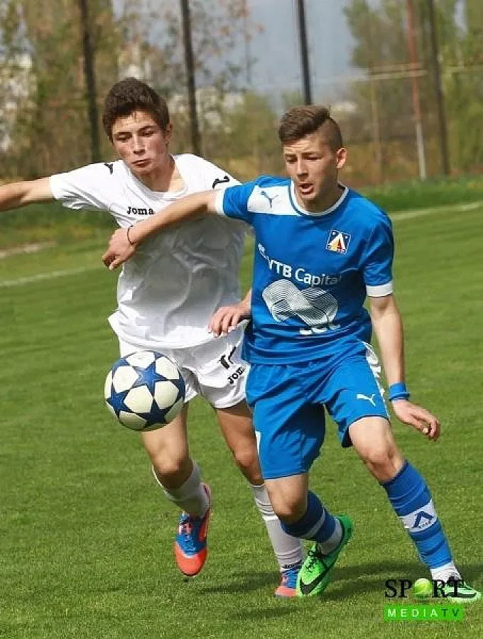 "Левски" парира кражба на талант