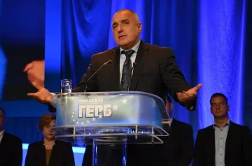 Бойко чака общинари отличници за депутати