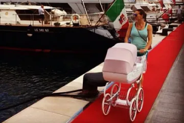 Исинбаева кръсти дъщеря си Ева