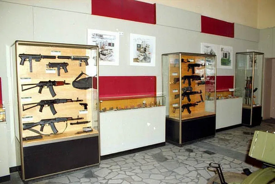 В "Арсенал" търсят стотици нови работници