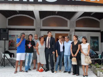 В Каварна откриха 3D кино на името на Петър Слабаков