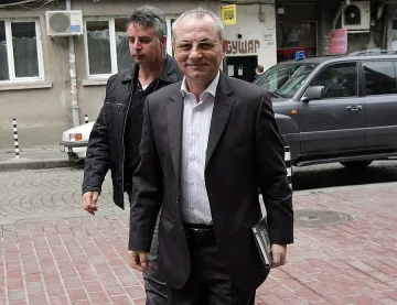 Номинираха Доган за депутат