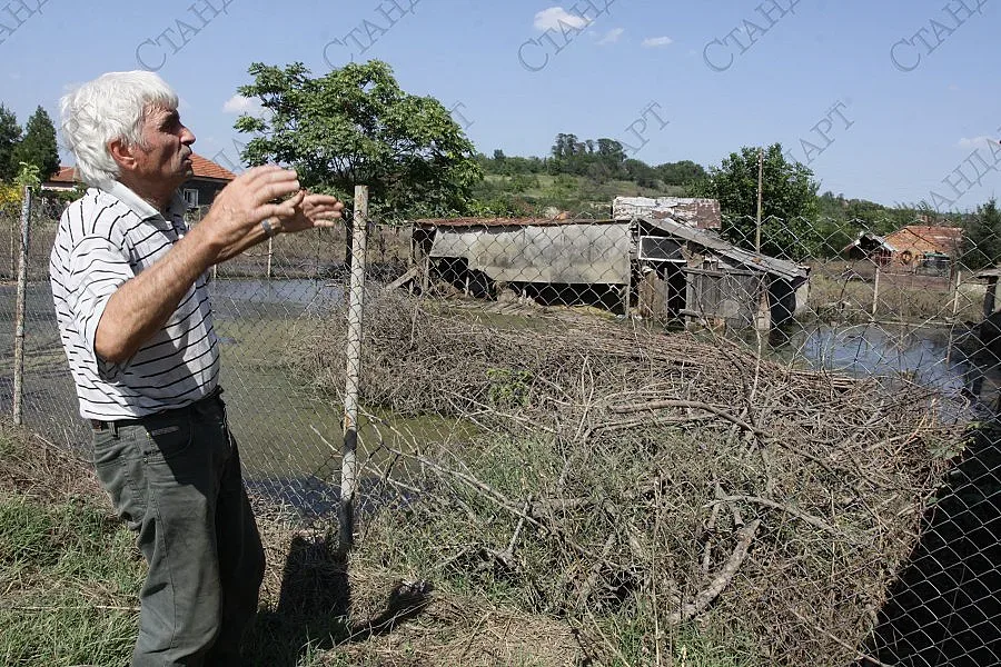 Бизнесмени плащат почивка на деца от Мизия