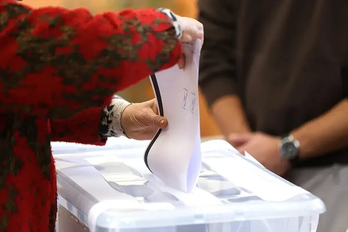 Нормално протичане на изборите в Турция. Два града с изнендаваща активност