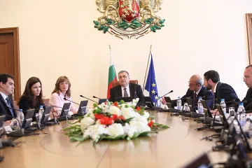 Сменят още губернатори