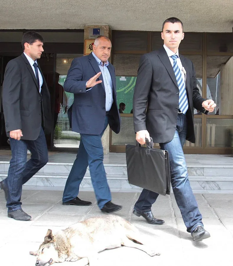 Бойко кани на кафе хората от Кърджали