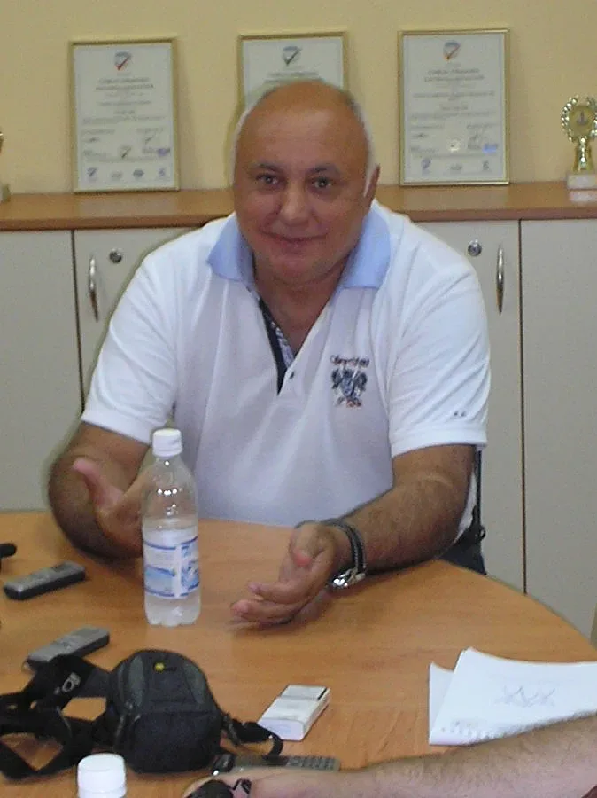 Бивш ВиК-шеф спрял отчитането на „умните" водомери без мотиви