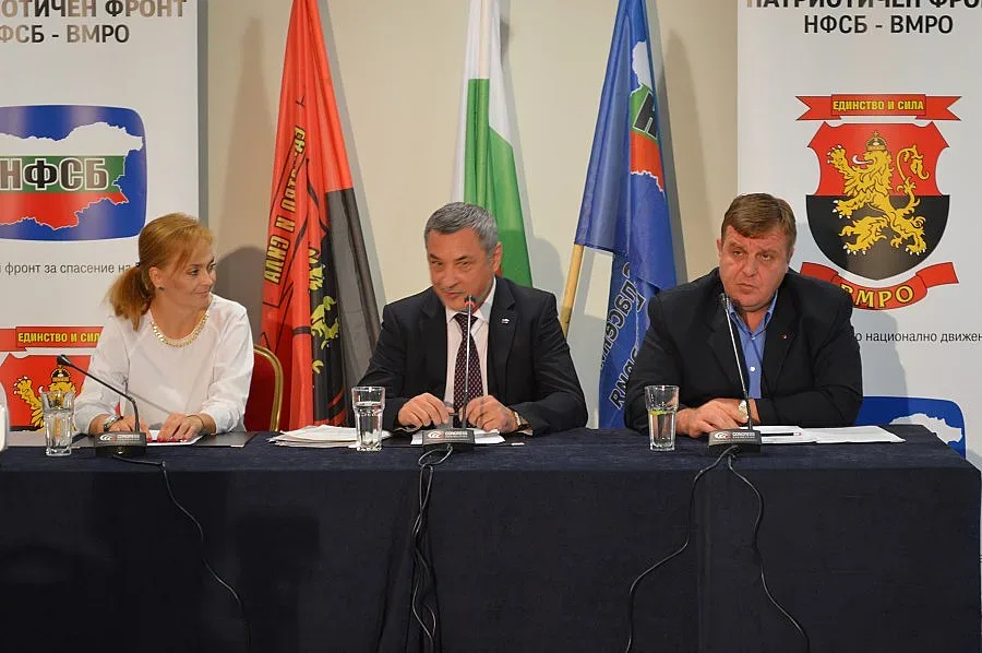 Каракачанов и Симеонов броят гафове на кабинета