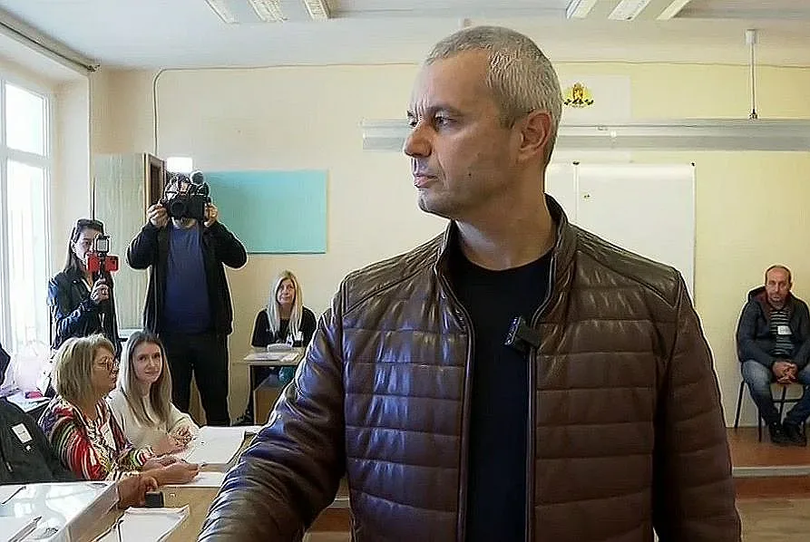 Костадинов с предупреждение към избирателите