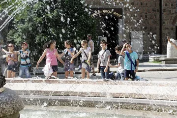 Жълт код за високи температури в страната