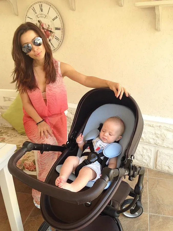 Весела Топузакова показа бебето