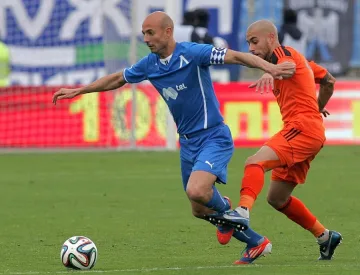 Метлата в "Левски" застигна и Меси