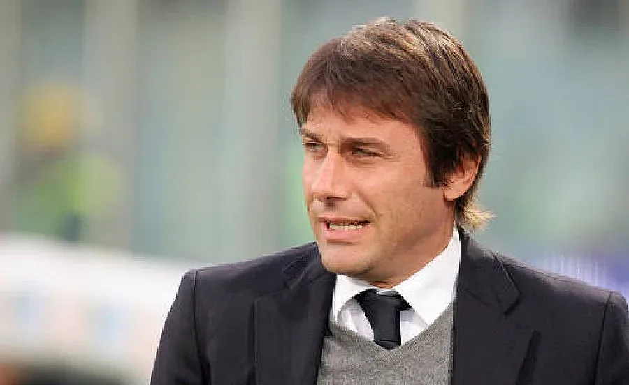 Луд старец кани Конте за България