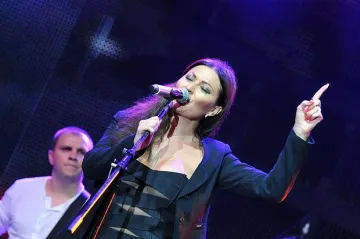 Цеца разплака Сърбия 