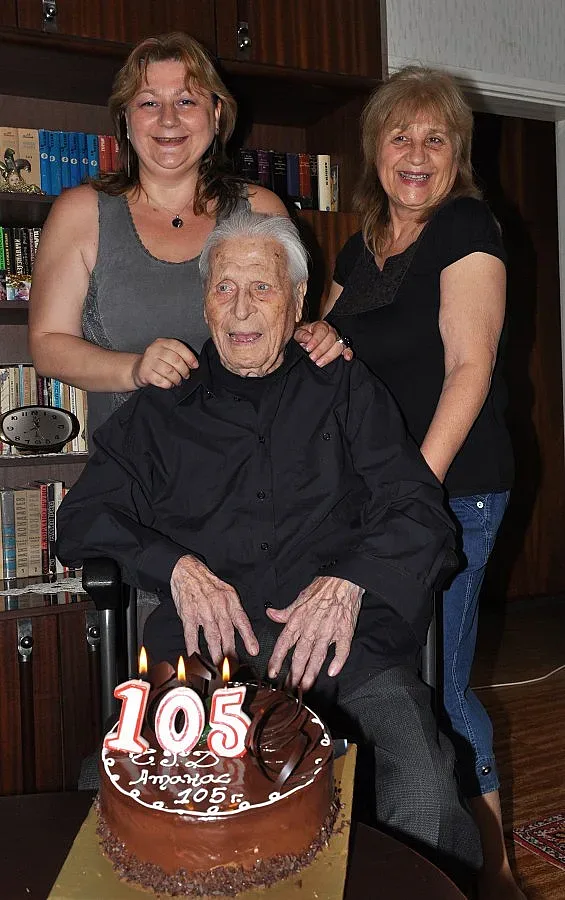 Най-възрастният хасковлия посрещна 105-та си годишнина с още един наследник