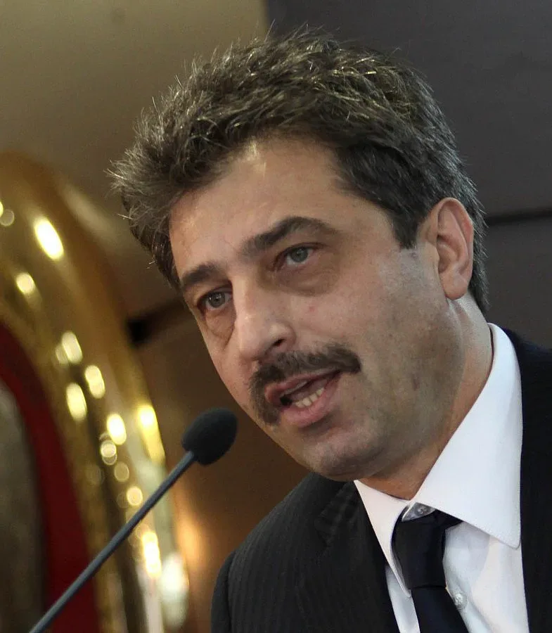 Василев обвинен за присвояване