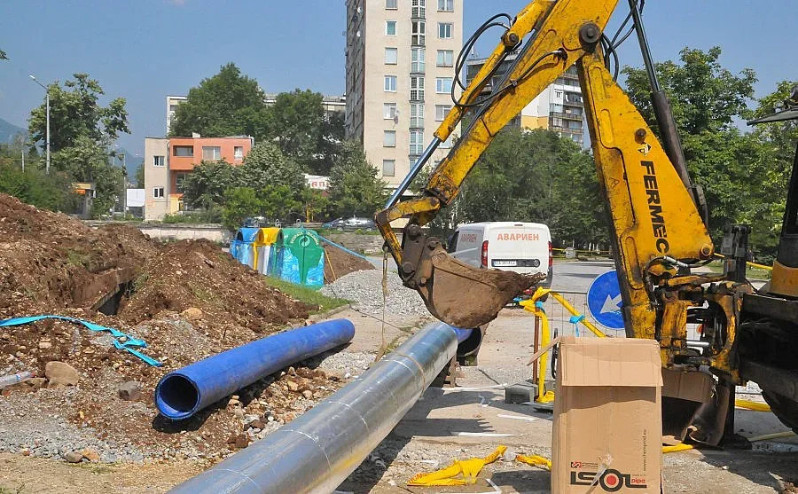 Изтичане на газ до мол на бул. "Черни връх"