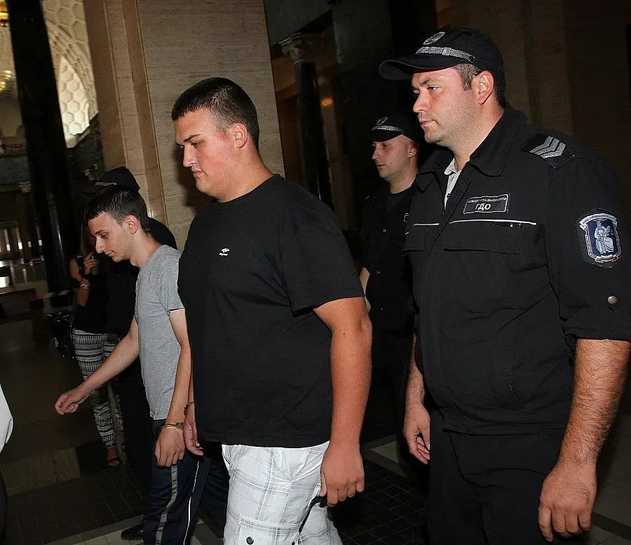 Братовчеди моряци се пробвали за джакпота