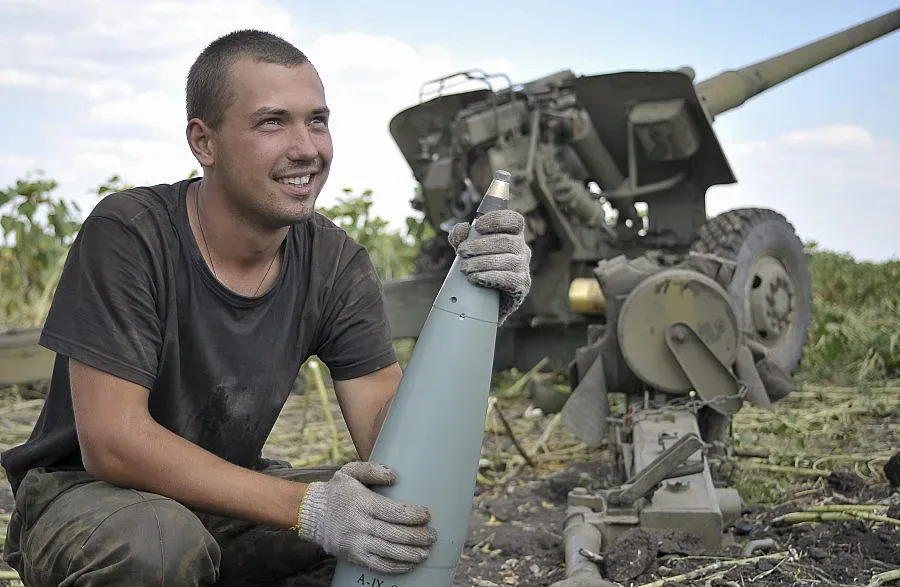 Киев стегна примката около Донецк