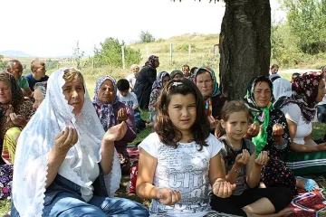 Молитва за здраве и берекет отправиха над 1000 жители и гости в Долно Прахово