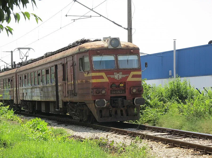 Запали се бързият влак София-Бургас