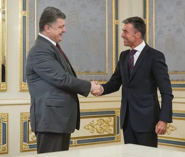 НАТО прекратява сътрудничеството си с Русия