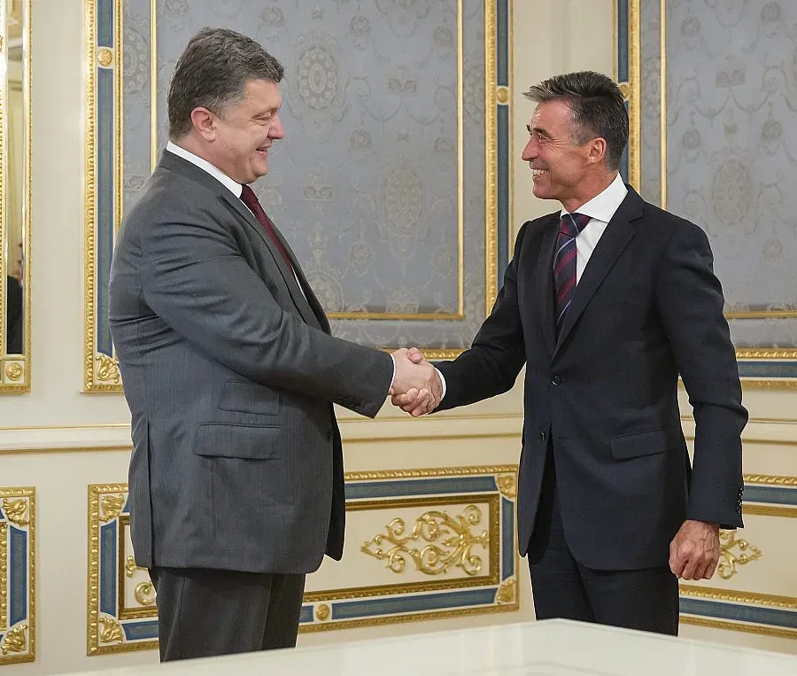 НАТО прекратява сътрудничеството си с Русия