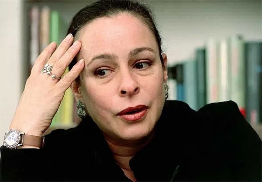 Щерката на Кастро се върна след 20 г.