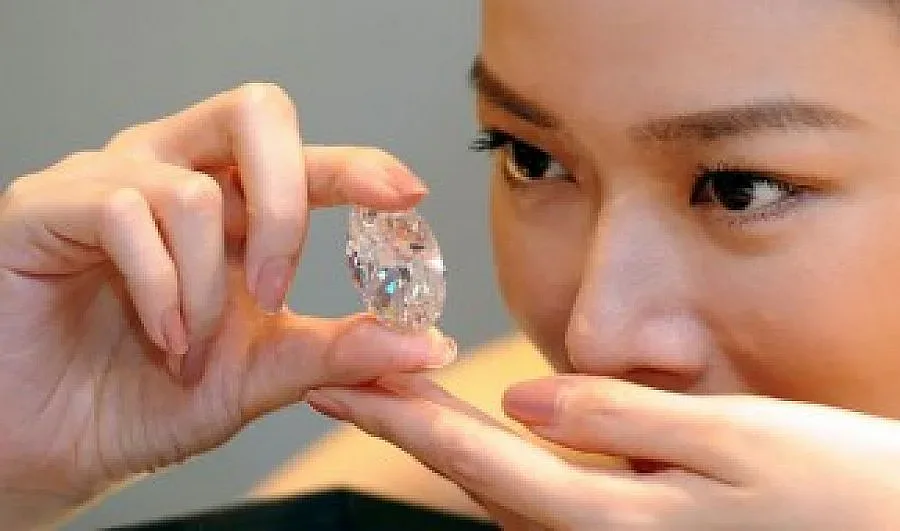 Откриха 198-каратов диамант