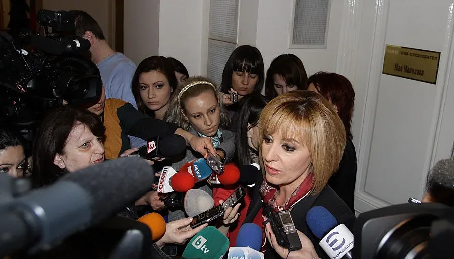 Манолова призова за политически неутрално служебно правителство